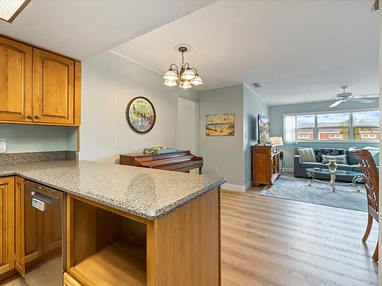 400 Base Ave E #226 — Photo 3