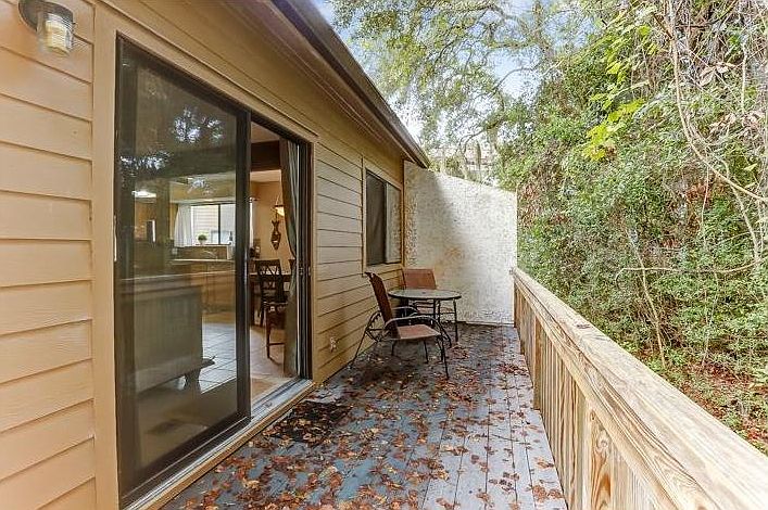 1st image of 2754 Forest Ridge Dr #(h-4)