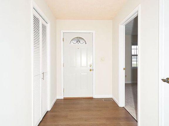 3rd image of 7432 Pebblebrooke West Dr