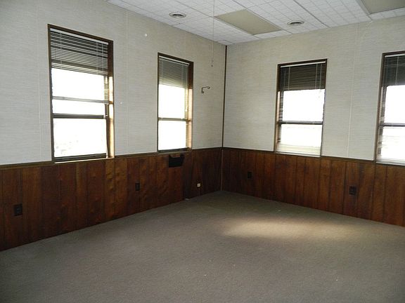 2nd image of 130 McKim St