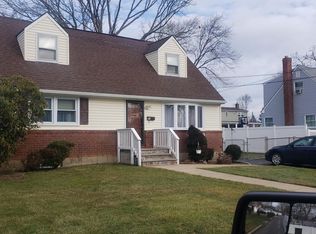 87 27th St #1, Copiague, NY 11726
