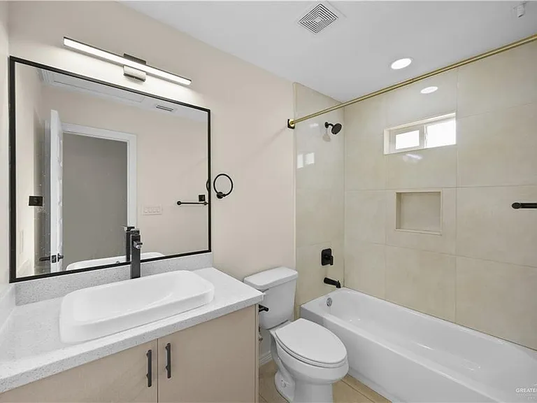 2308 San Pascual St — Photo 13