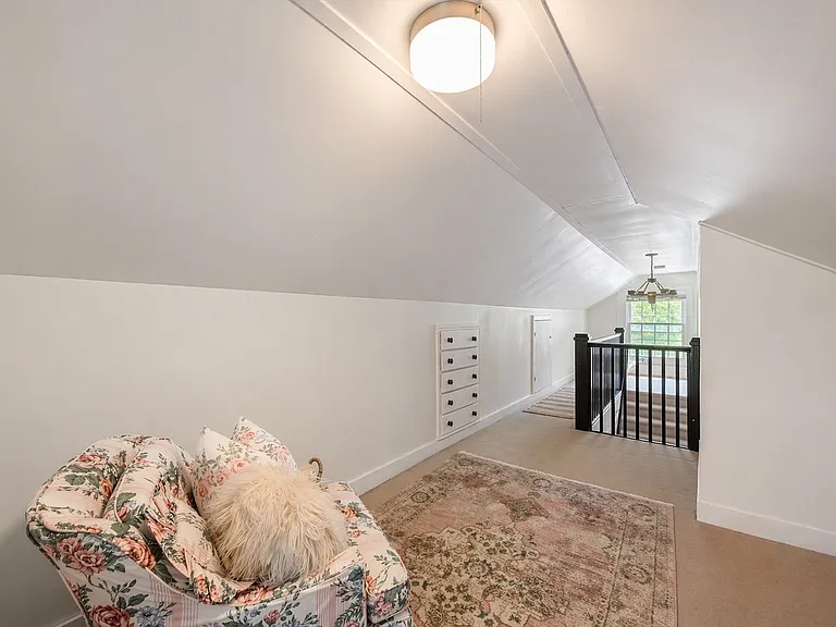 727 Woodmere Dr — Photo 13