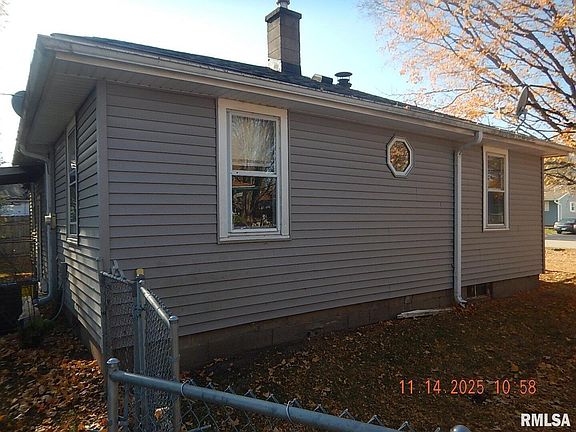 4th image of 814 4th St