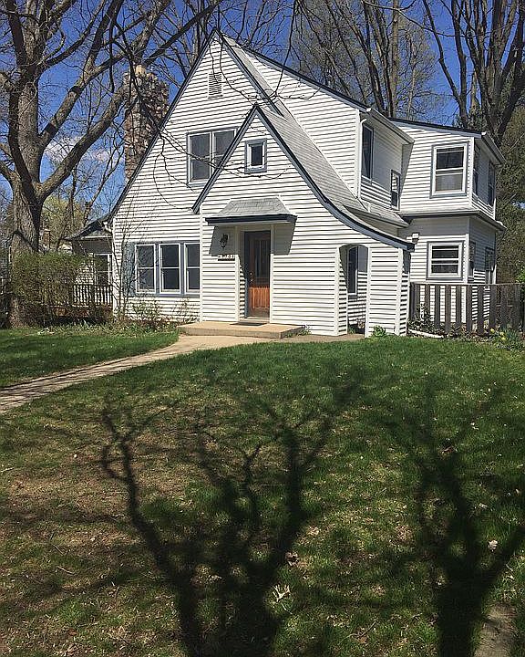 1st image of 1701 Crestland Dr