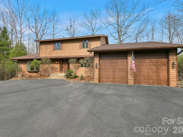 400 Middle Connestee Trl, Brevard, NC 28712