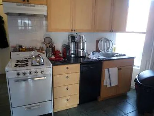 Rented by New York City Apartments | media 25