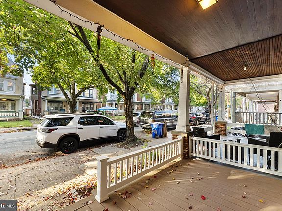 3rd image of 366 N Charlotte St
