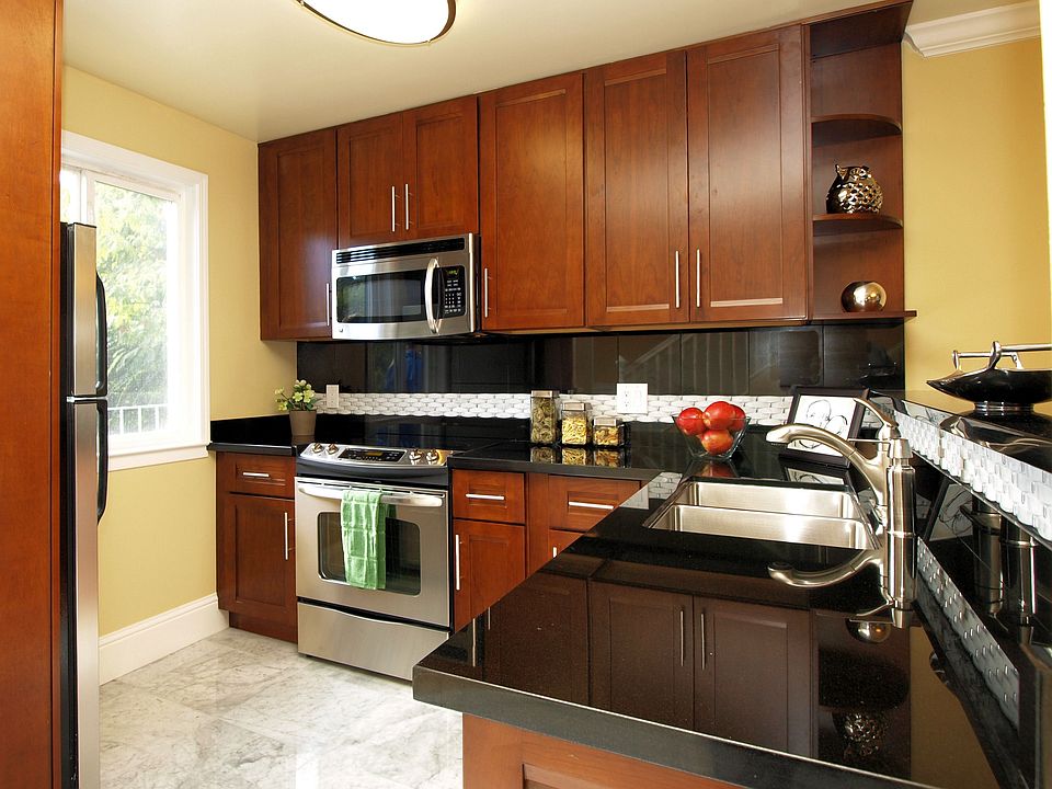 1st image of 35 Tamalpais Ave APT 10