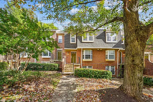 3810 Chesterwood Dr #3810 Photo 1