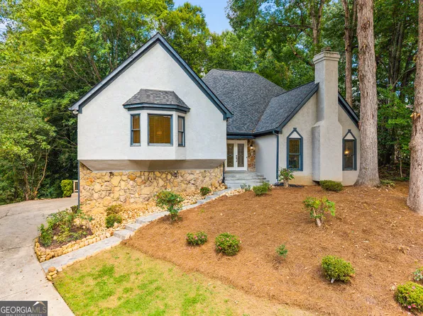 210 Wessex Ct, Sandy Springs, GA 30328