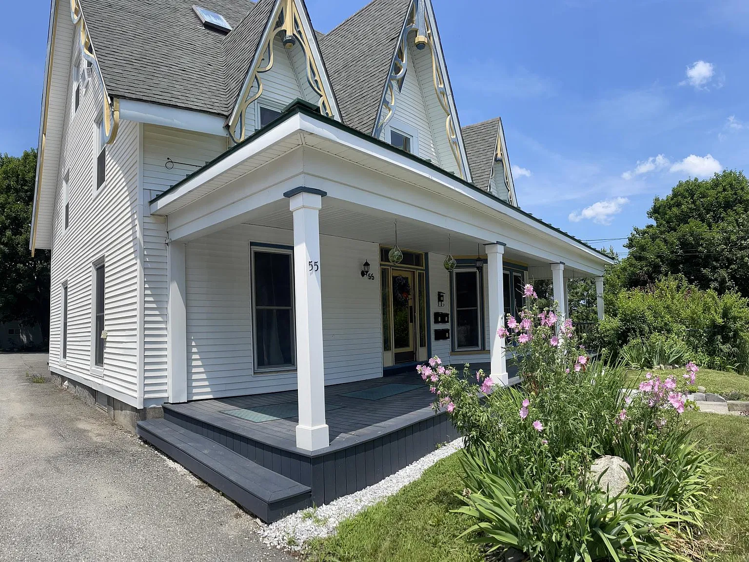 2 bed, 900 sqft, $1,500 — Photo 1