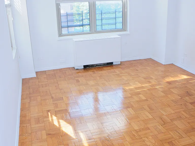 10740 Queens Blvd #4E — Photo 14