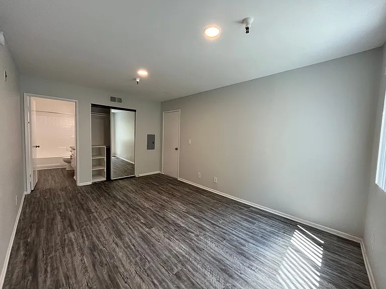4378 Sepulveda Blvd — Photo 58