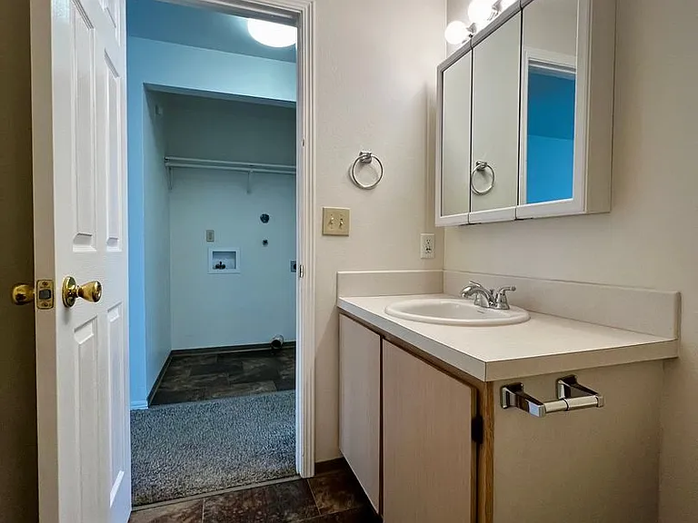 1409 Folsom Ave — Photo 11