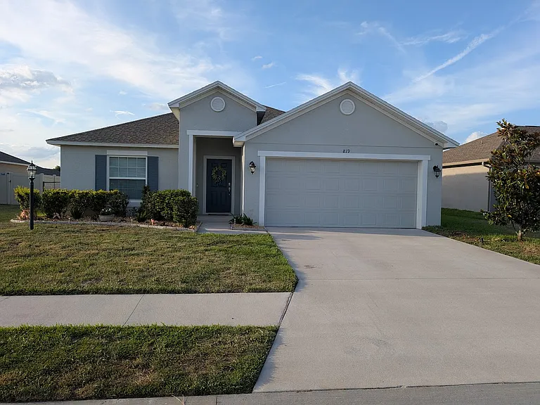 819 Channing St — Photo 1