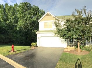 152 Spring Ct N, Carpentersville, IL 60110