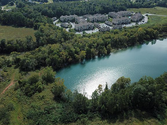 3rd image of Creekwood Park Blvd