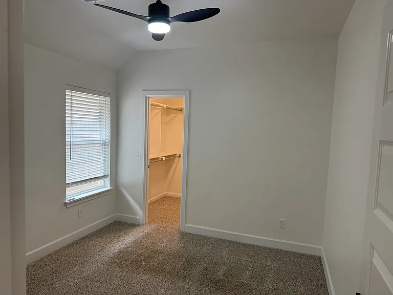 5816 NW 159th St — Photo 34