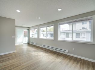 13737 32nd Ave NE UNIT 4, Seattle, WA 98125