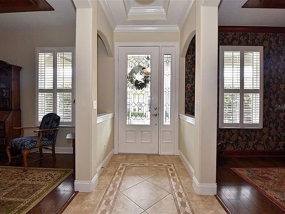 3rd image of 418 Park Lake Dr