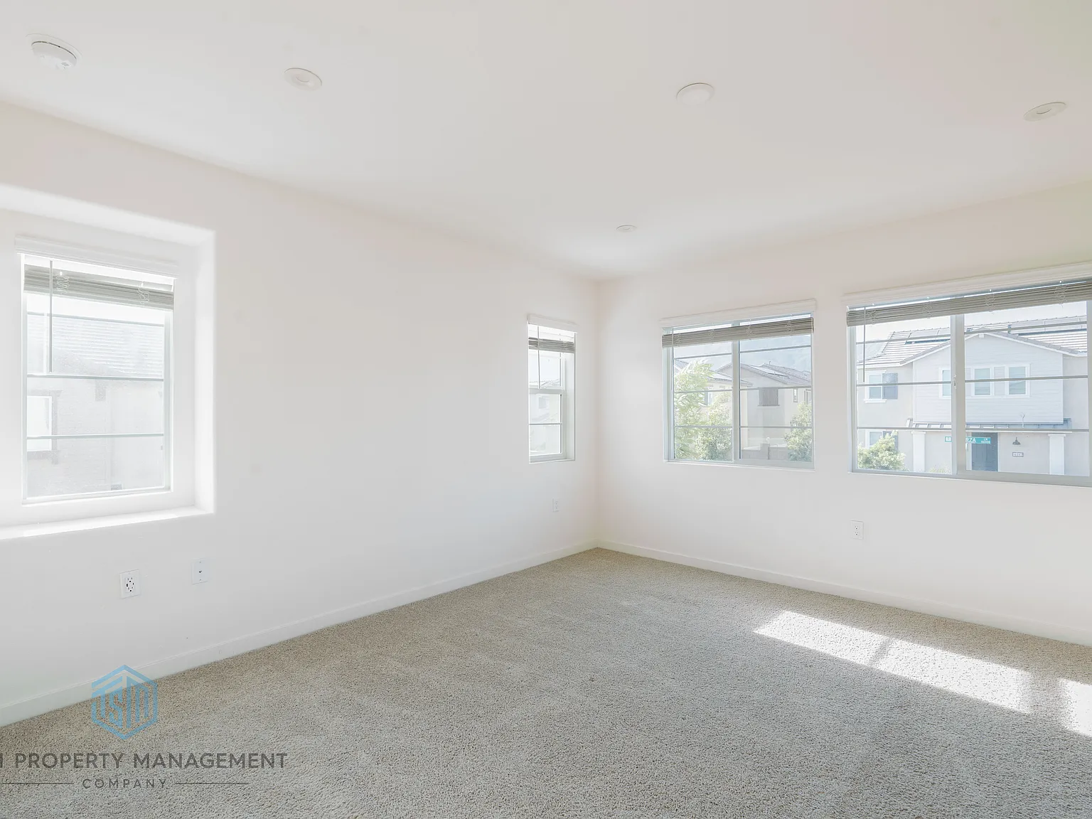 4 bed, 1805 sqft, $3,700 — Photo 4