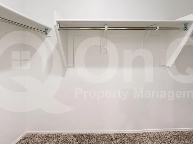 4069 E Market St — Photo 28
