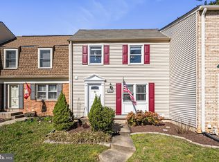 3012 Silent Valley Dr, Fairfax, VA 22031