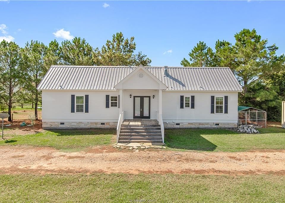 1st image of 5855 Stone Creek Dr