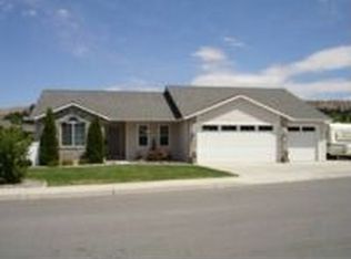 769 Fairway Dr, East Wenatchee, WA