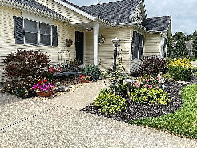 1st image of 23150 Montrose Park Dr S