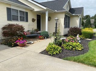 23150 Montrose Park Dr S, Elkhart, IN 46514