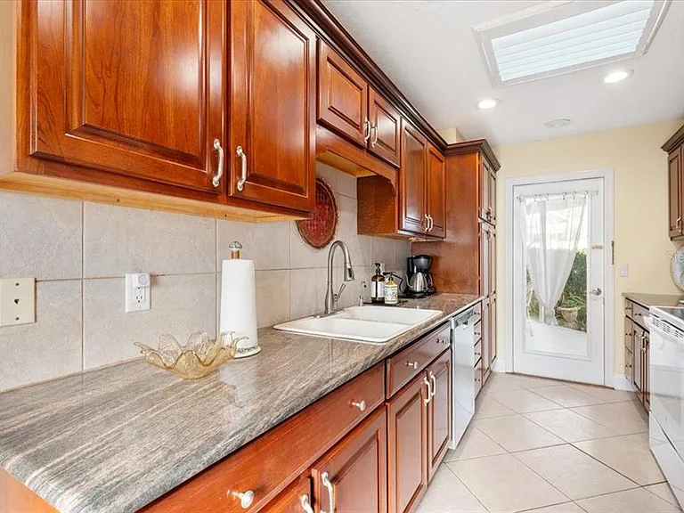 1387 Moonmist Dr #G-2 — Photo 21