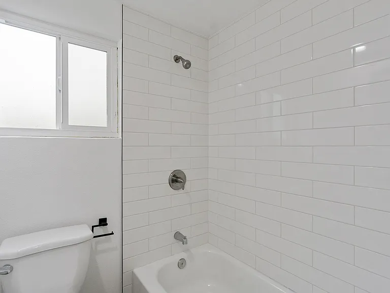 Torrance Gateway Apartments — Photo 7
