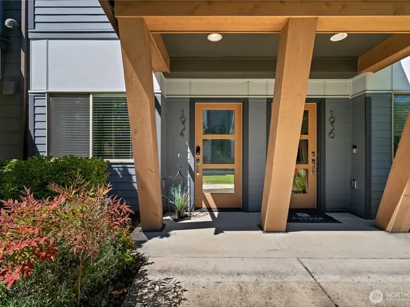 1934 Riva Lane NW #27, Issaquah, WA 98027