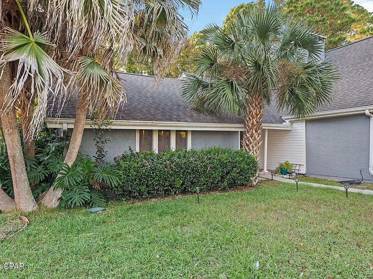301 Fairway Blvd — Photo 46