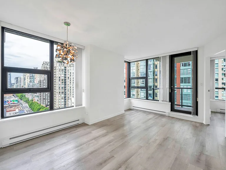 928 Homer St #1601 — Photo 8