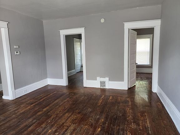 4th image of 1011 Martin Luther King Jr St SE #2