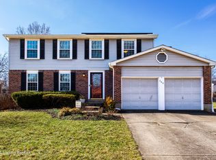 308 Hemingway Rd, Saint Matthews, KY 40207