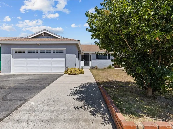 7452 Vanalden Ave, Reseda, CA 91335