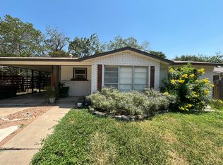 210 Winn Ave, Universal City, TX 78148