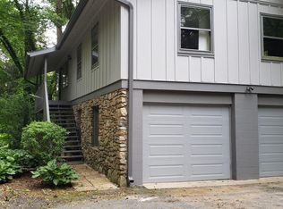 16 Ferncliff Dr, Asheville, NC 28805