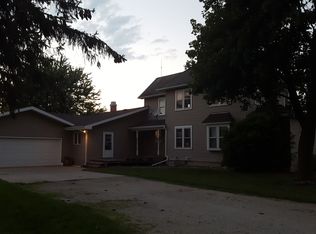 1215 Pleasant St, Sumner, IA 50674