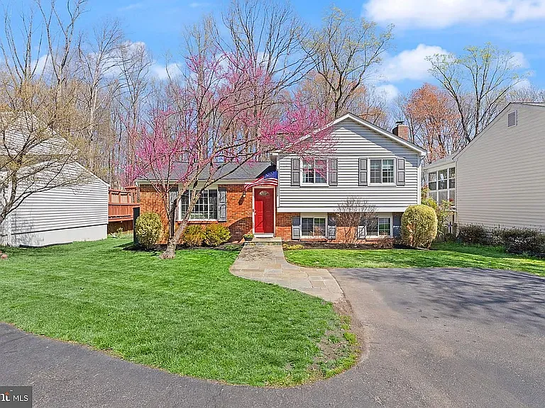 8282 Morning Dew Ct — Photo 8