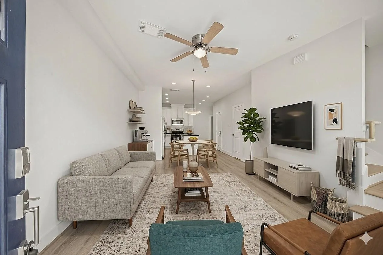 3 bed, 2.5 bath, 1281 sqft, $1,800 — Photo 1