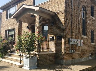 5700 253rd St #1, Little Neck, NY 11362