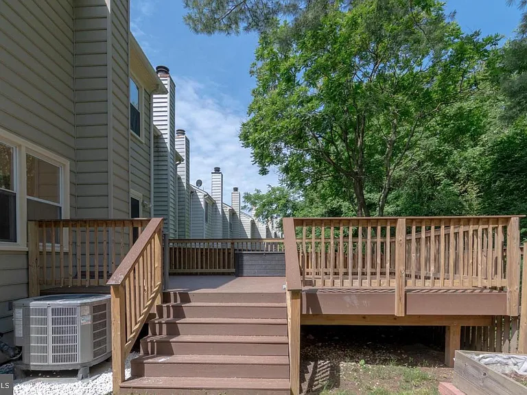 6120 Old Brentford Ct — Photo 49