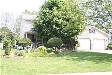 1st image of 651 Cobblestone Dr
