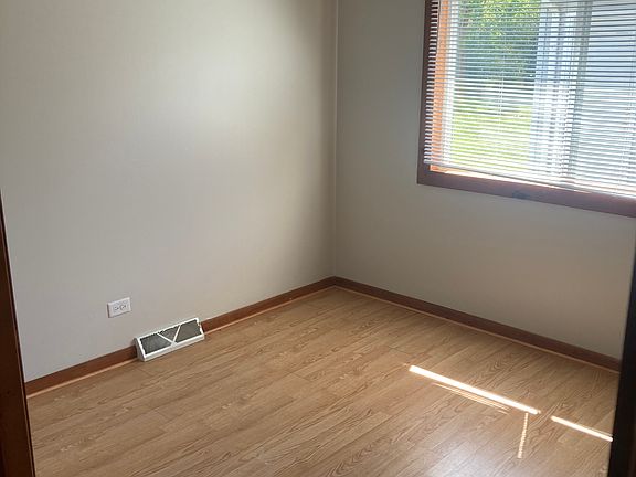 3rd image of 15721 91st Ave