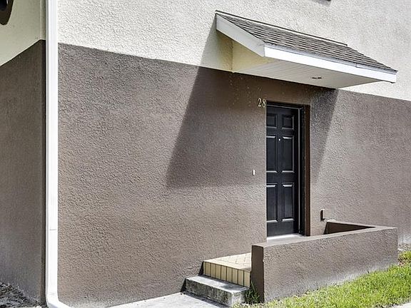 3rd image of 10144 Arbor Run Dr Unit 28
